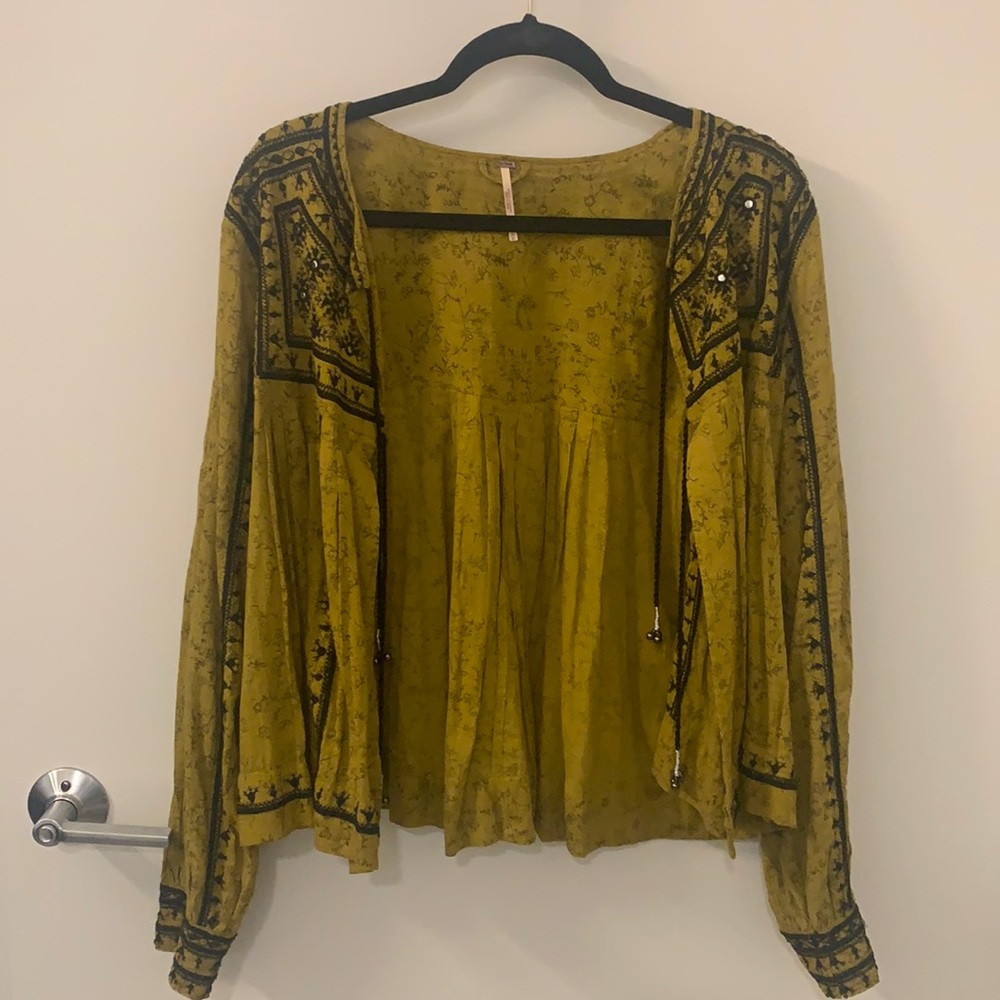 Gently worn Free People Tie Blouse
